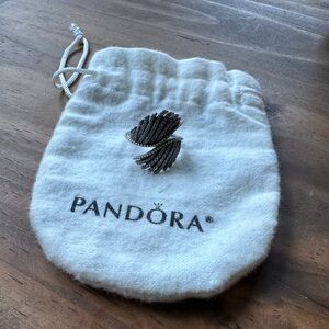 Pandora Ring